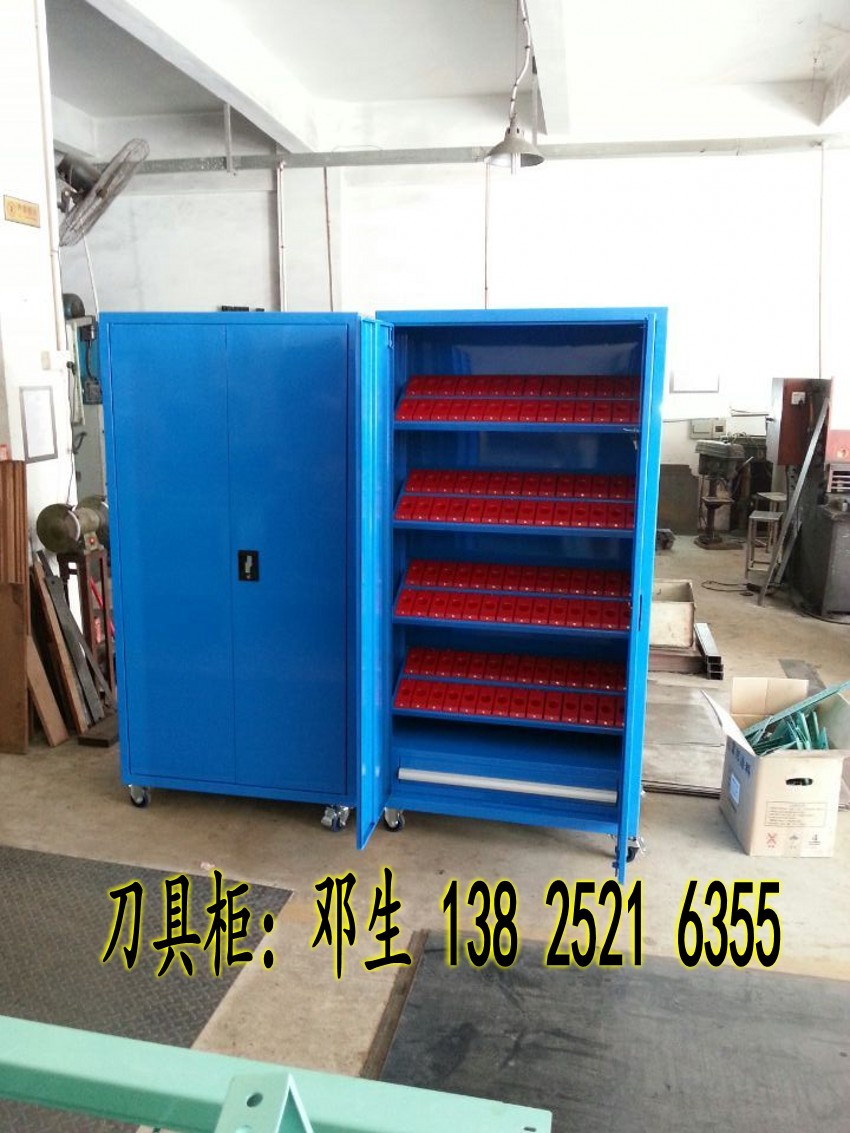 深圳工廠刀具柜|BT30對開門刀具柜|帶腳輪刀具柜定制