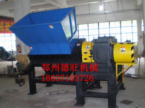 全自動電瓶拆解機，電動車電瓶分解機生產(chǎn)廠家，河南電瓶拆解分離設備
