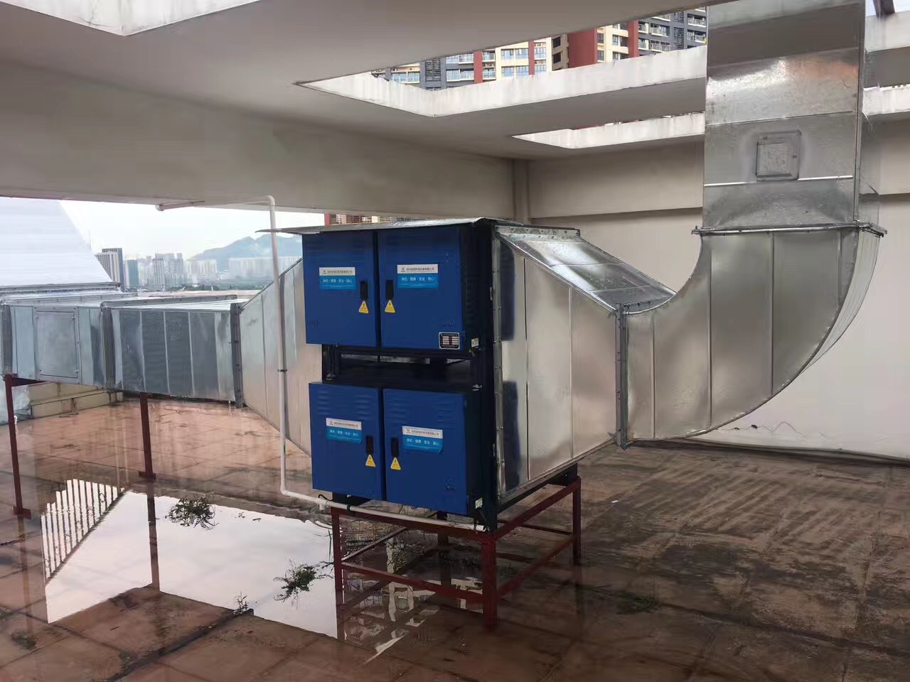 深圳廚房廢氣處理設(shè)備那家好？惠州UV光解廢氣凈化設(shè)備廠家國(guó)能科技