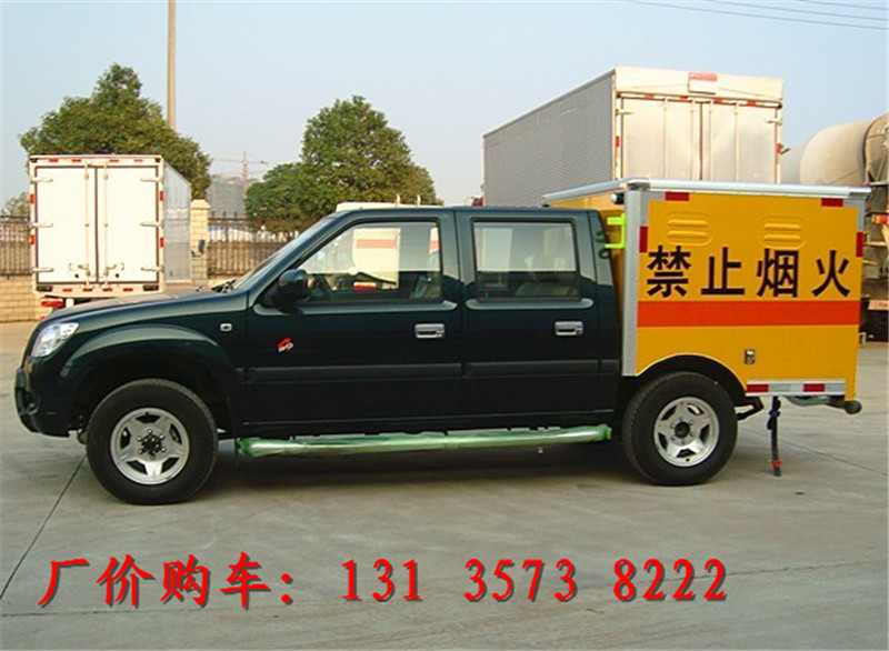 東風(fēng)天錦涂料專用運(yùn)輸車廠家報(bào)價(jià)