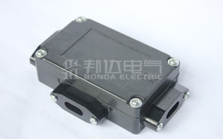 三叉管等復(fù)雜場合FTH伴熱帶防爆三通接線盒