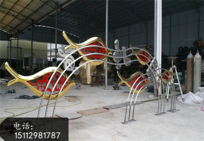 廣場(chǎng)魚(yú)群不銹鋼雕塑