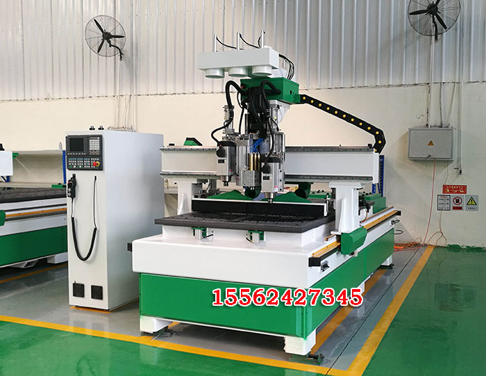 板式家具CNC數(shù)控開料雕刻機(jī)