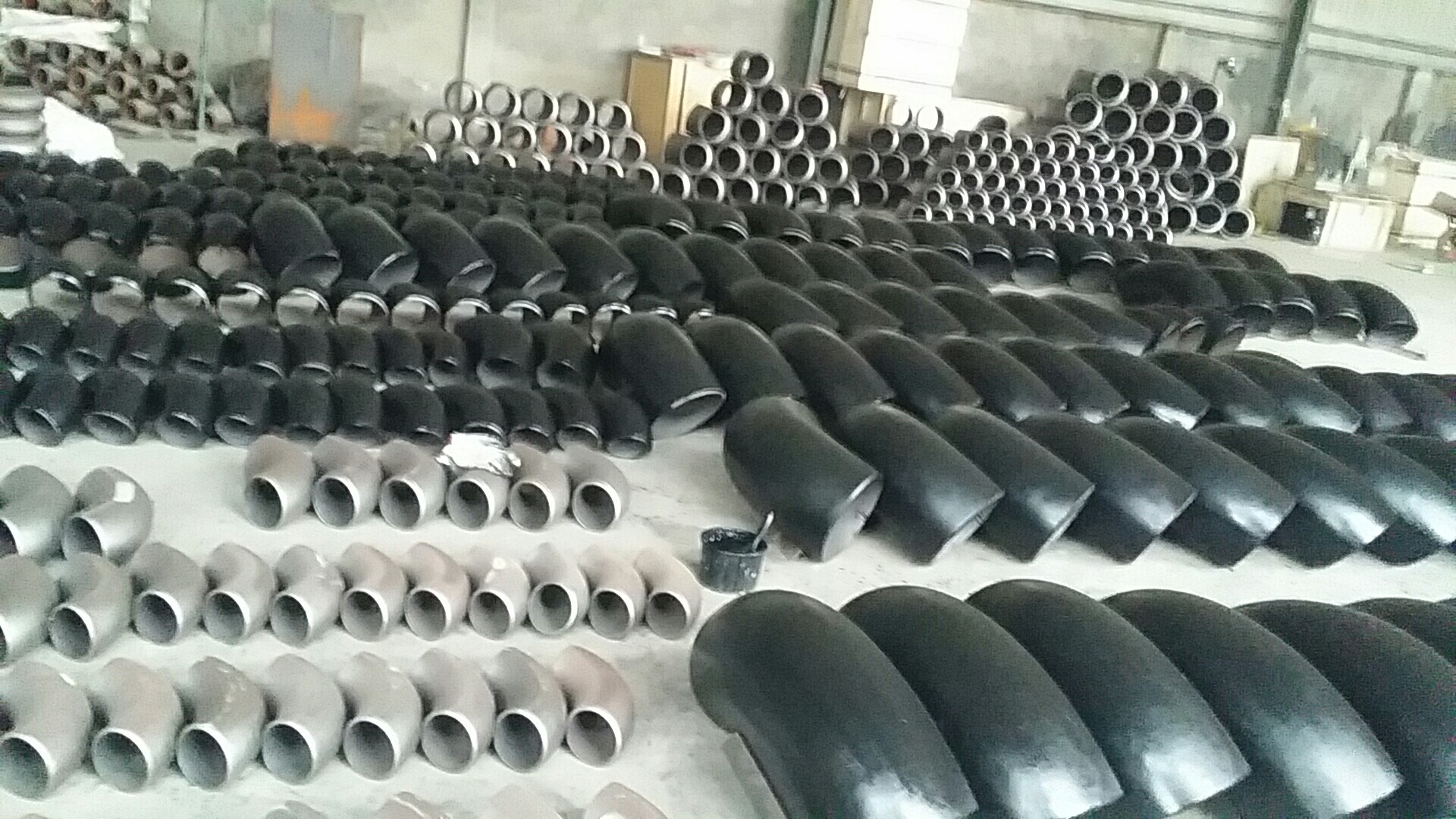 河北沖壓彎頭價格推制無縫厚壁彎頭規(guī)格型號異型彎頭廠家