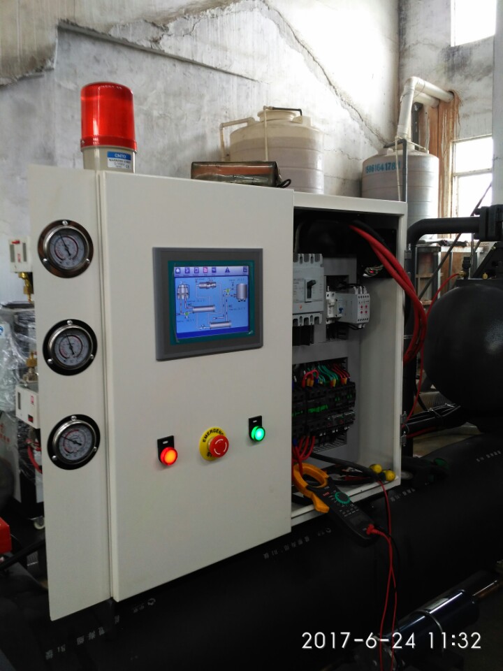 供應(yīng)80HP水冷螺桿式冷水機組