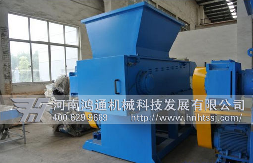 鴻通機械廢舊金屬粉碎設(shè)備金屬撕碎機用途