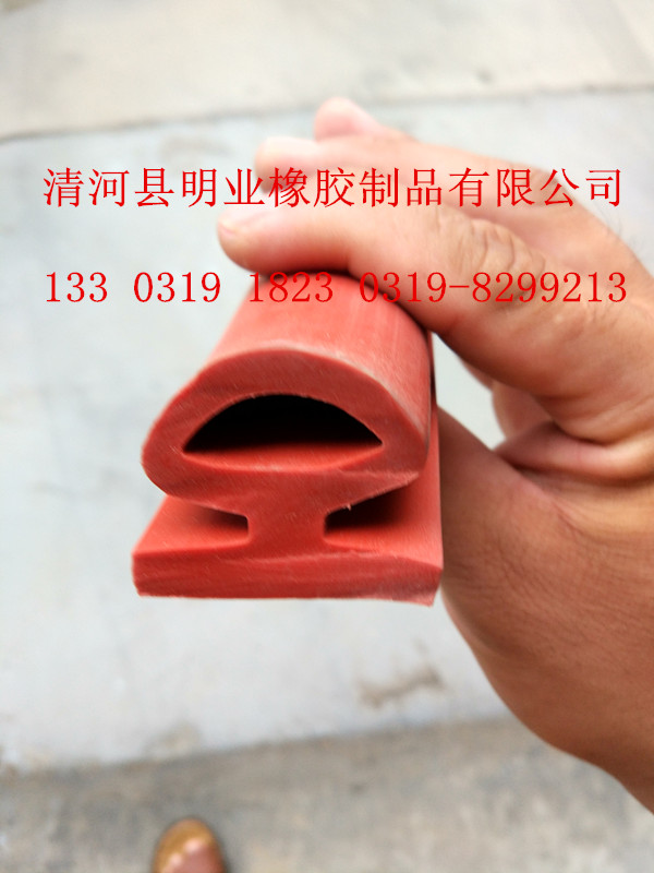 供應硅膠硅膠各種顏色型號尺寸密封條