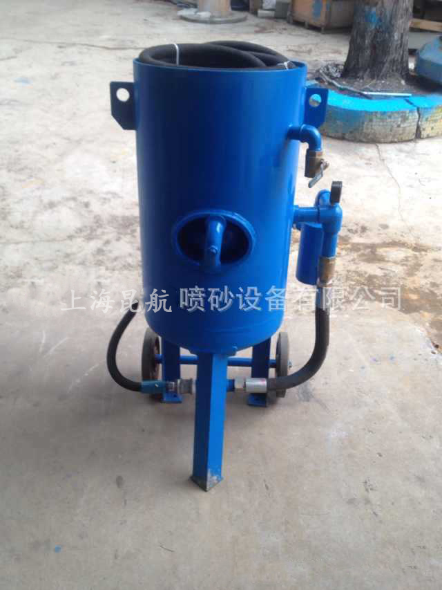 杭州金屬件翻新用KH-600移動(dòng)噴砂罐 去氧化皮用移動(dòng)噴砂罐