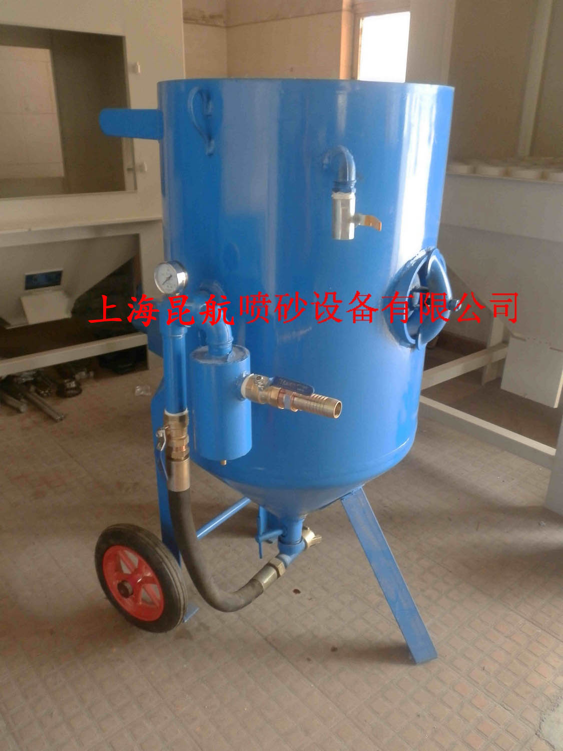 昆山罐車專用噴砂罐 0.3立方開放式噴砂罐 除銹噴砂罐 舉報
