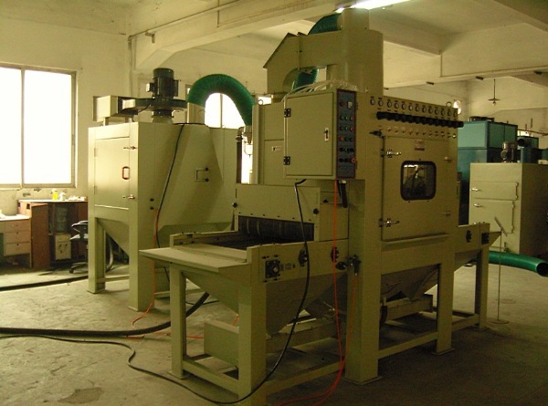 寧波自動(dòng)輸送式噴砂機(jī) 燈罩自動(dòng)噴砂機(jī) 全自動(dòng)輸送噴砂機(jī)
