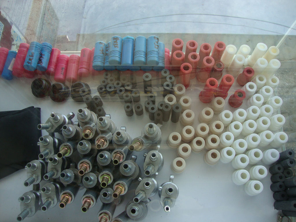 蘇州碳化硼噴砂槍 箱式手動(dòng)噴砂機(jī) 35長(zhǎng)碳化硼噴砂嘴