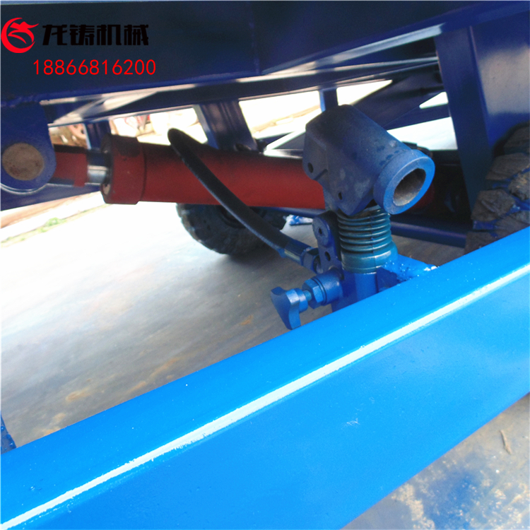 新鄉(xiāng)載重10噸移動式登車橋手動液壓登車橋貨柜裝卸平臺機械式登車橋廠家批發(fā)