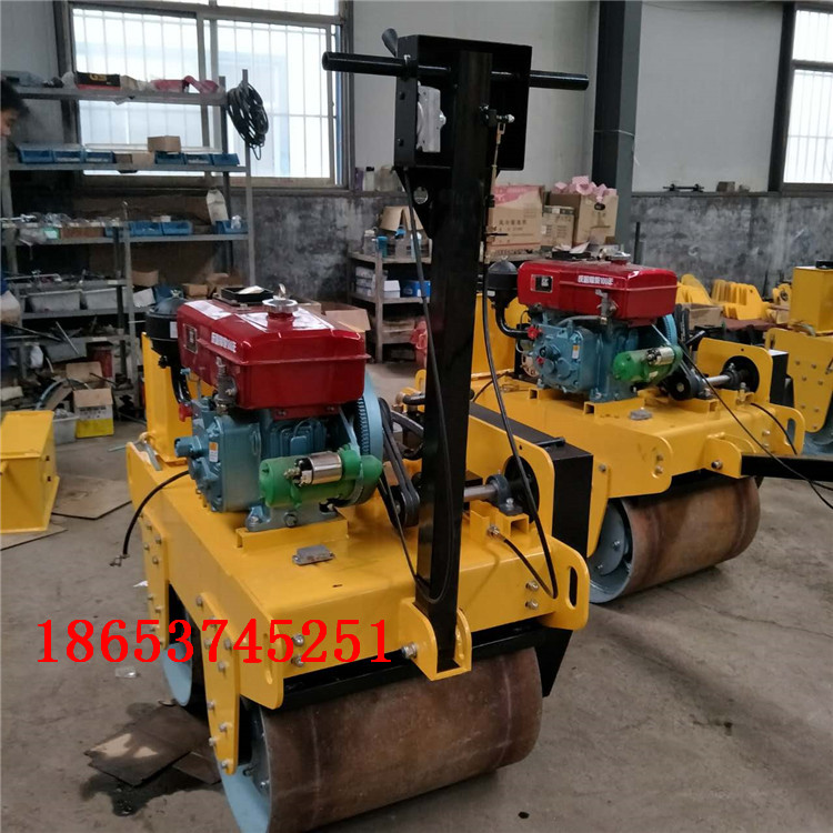 小型壓路機(jī)廠家 1.5壓實機(jī)