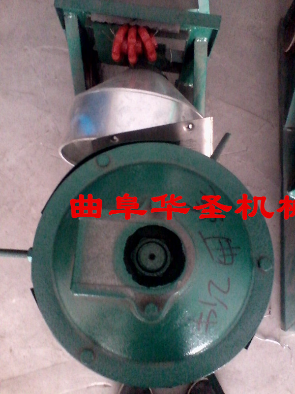 移動(dòng)小型全自動(dòng)碾米機(jī)設(shè)備聊城細(xì)糧新型磨坊專(zhuān)用小型碾皮機(jī)