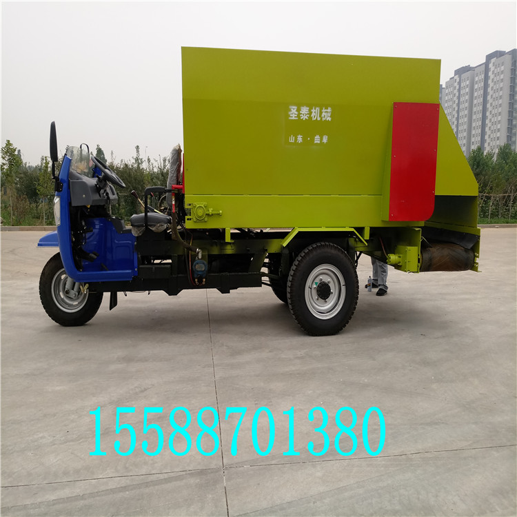 河北養(yǎng)牛場用撒料車