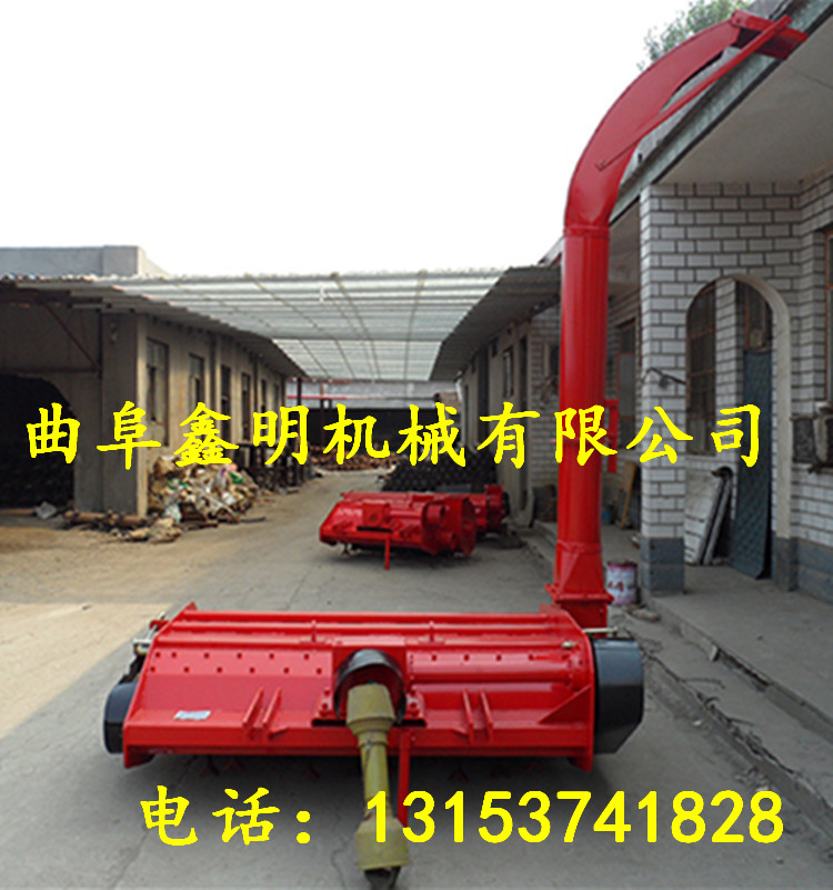 新型秸稈回收機參數(shù) 四川拖拉機帶秸稈粉碎收獲機報價