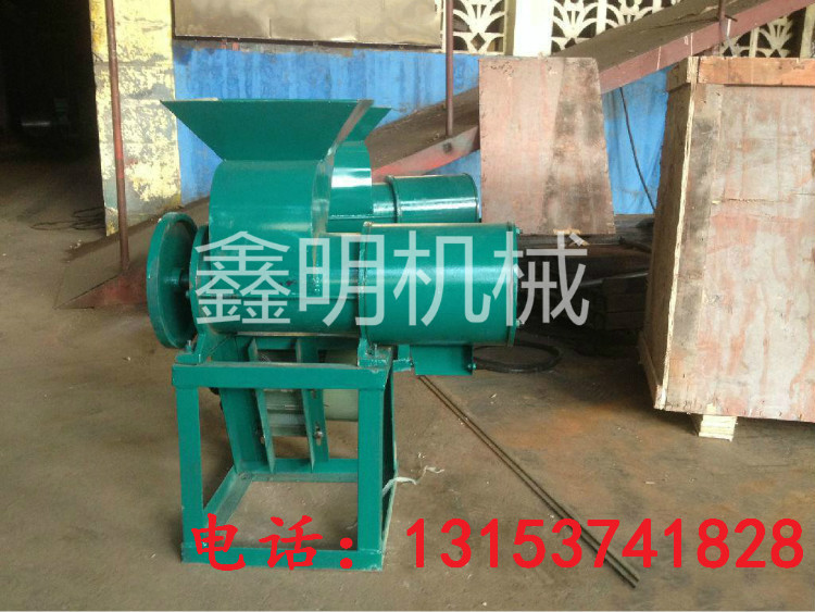 鑫明現(xiàn)貨紅芋淀粉機(jī) 山芋打粉機(jī)參數(shù) 地瓜磨漿機(jī)工作視頻