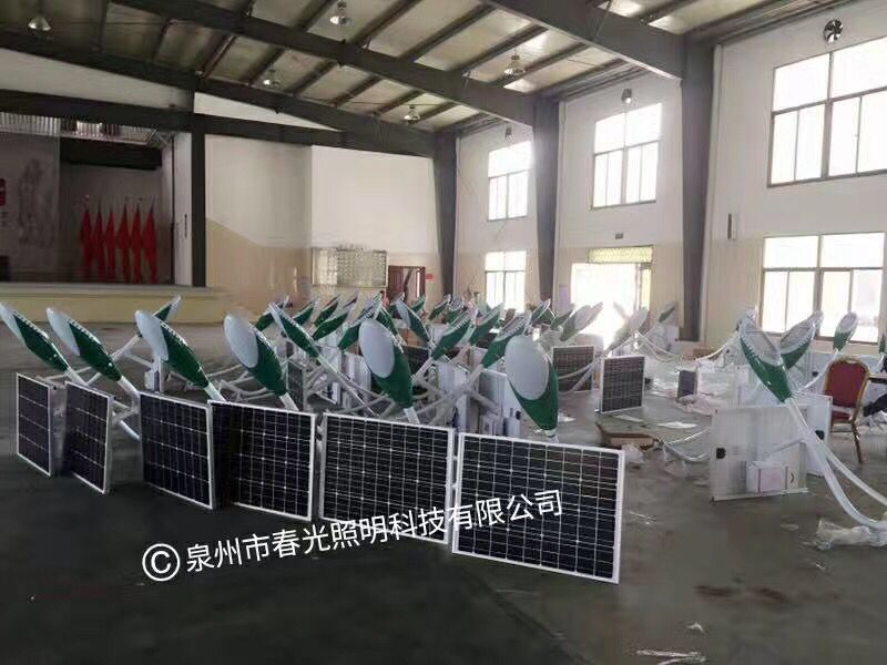 福建抱箍太陽能路燈 40W抱箍太陽能路燈 40W鋰控一體太陽能路燈