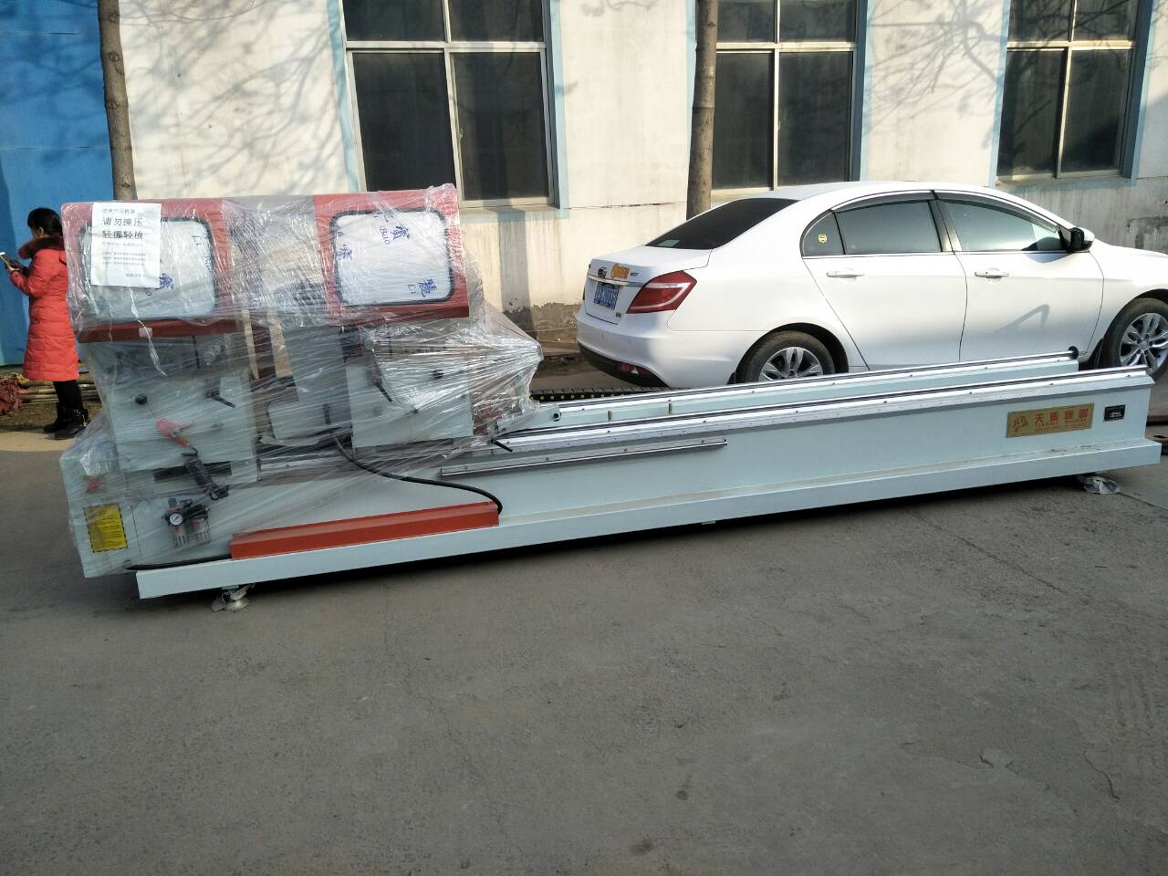 塑鋼門窗平推鋸有什么作用