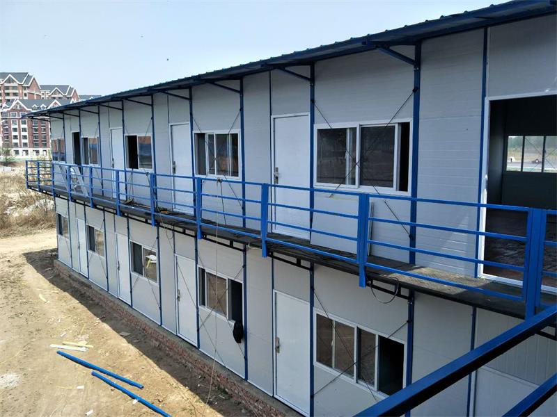 工地用赤峰巖棉板彩鋼房 車間倉庫平莊剛鋼結構廠房