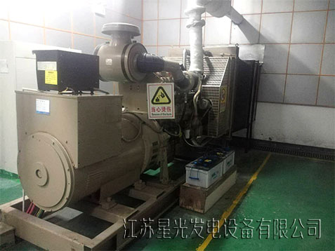全自動發(fā)電機組啟動前檢查存油量的方法