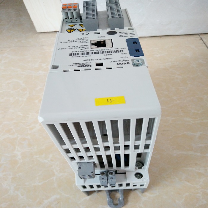 倫茨驅(qū)動器E84AVHCE7512SBO  現(xiàn)貨詢價