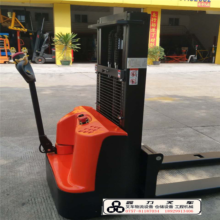 廣州地區(qū)包郵  步行式全電動(dòng)堆高車