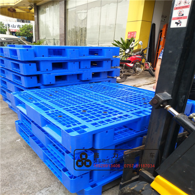 塑料托盤叉車板倉庫墊板防潮板網(wǎng)格板棧板貨物貨架倉儲(chǔ)墊倉板卡板