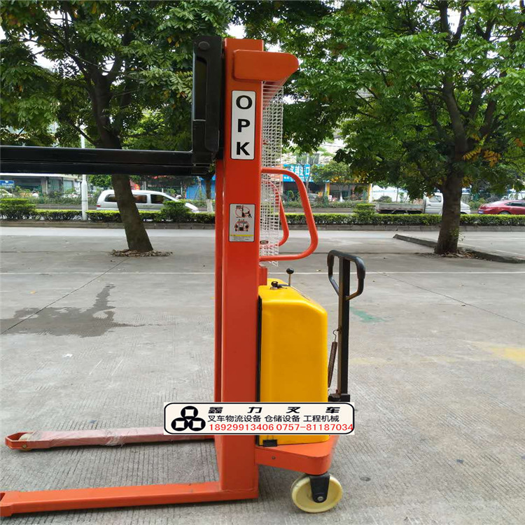 半電動(dòng)叉車 液壓升高車全自動(dòng)堆高機(jī)電瓶裝卸車鏟車堆高車1噸2噸