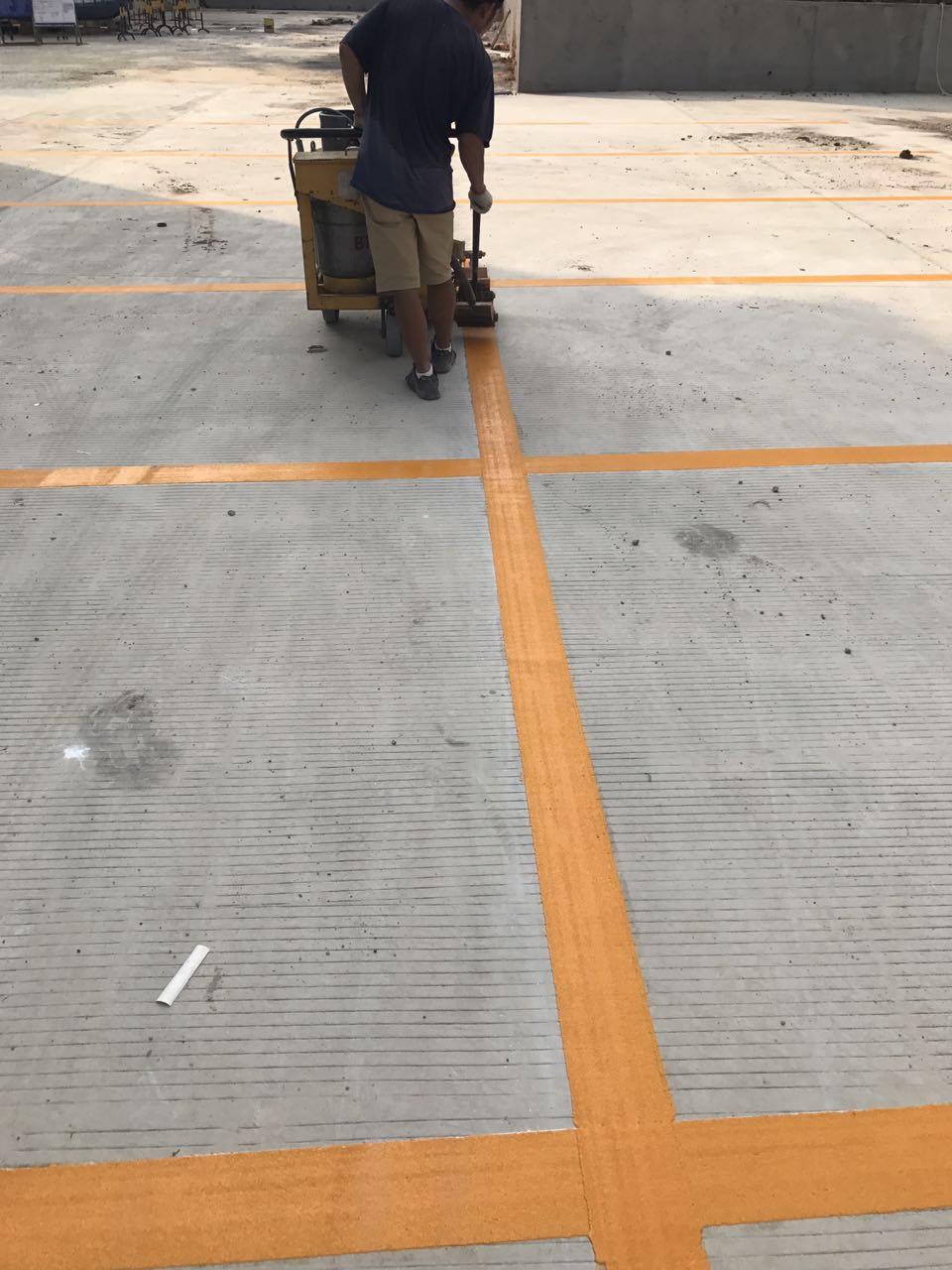 羅湖停車場劃線圖片/羅湖停車位劃線圖片/專業(yè)劃線