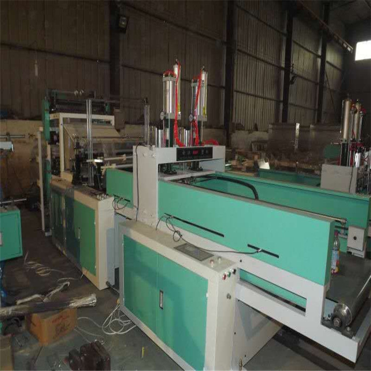 廠家直銷600型雙層四線全自動背心袋馬甲袋制袋機(jī)