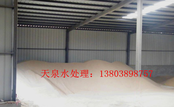 活化沸石濾料_水處理生物專(zhuān)用濾料_沸石濾料廠家貨源