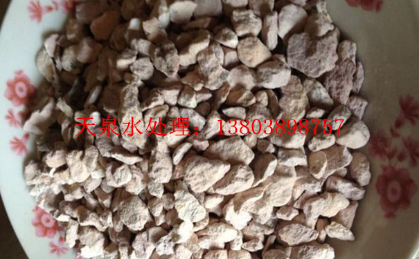 沸石濾料_水處理生物專用濾料_沸石濾料價(jià)格