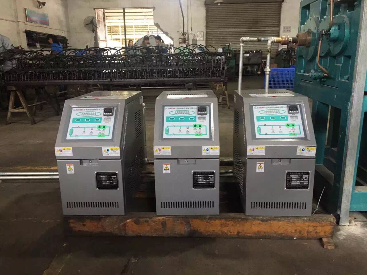長(zhǎng)沙平板硫化機(jī)油加熱器硫化機(jī)加溫油鍋爐廠家