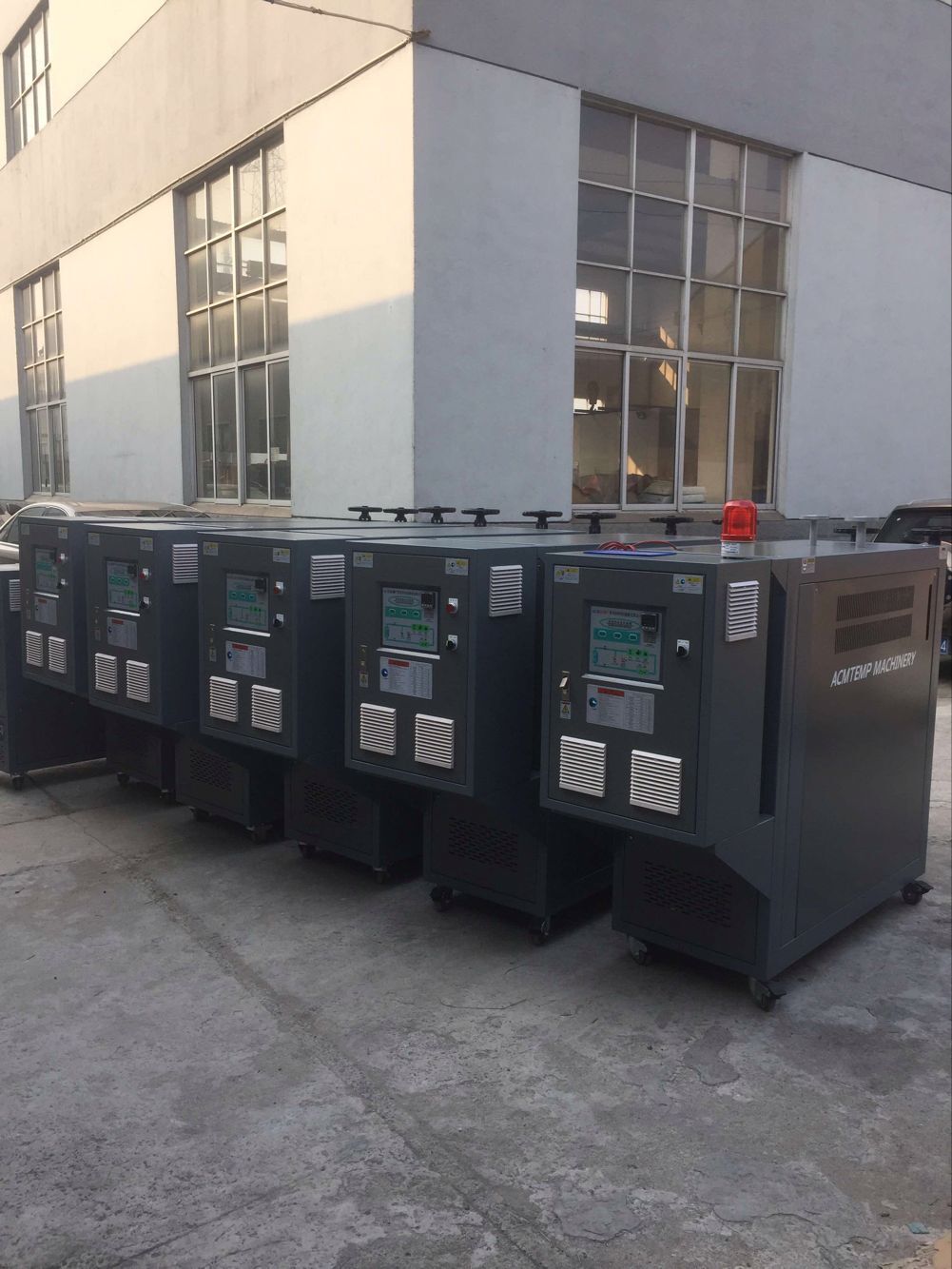 大同碳纖維熱壓機(jī)壓板加熱模溫機(jī)油加熱器