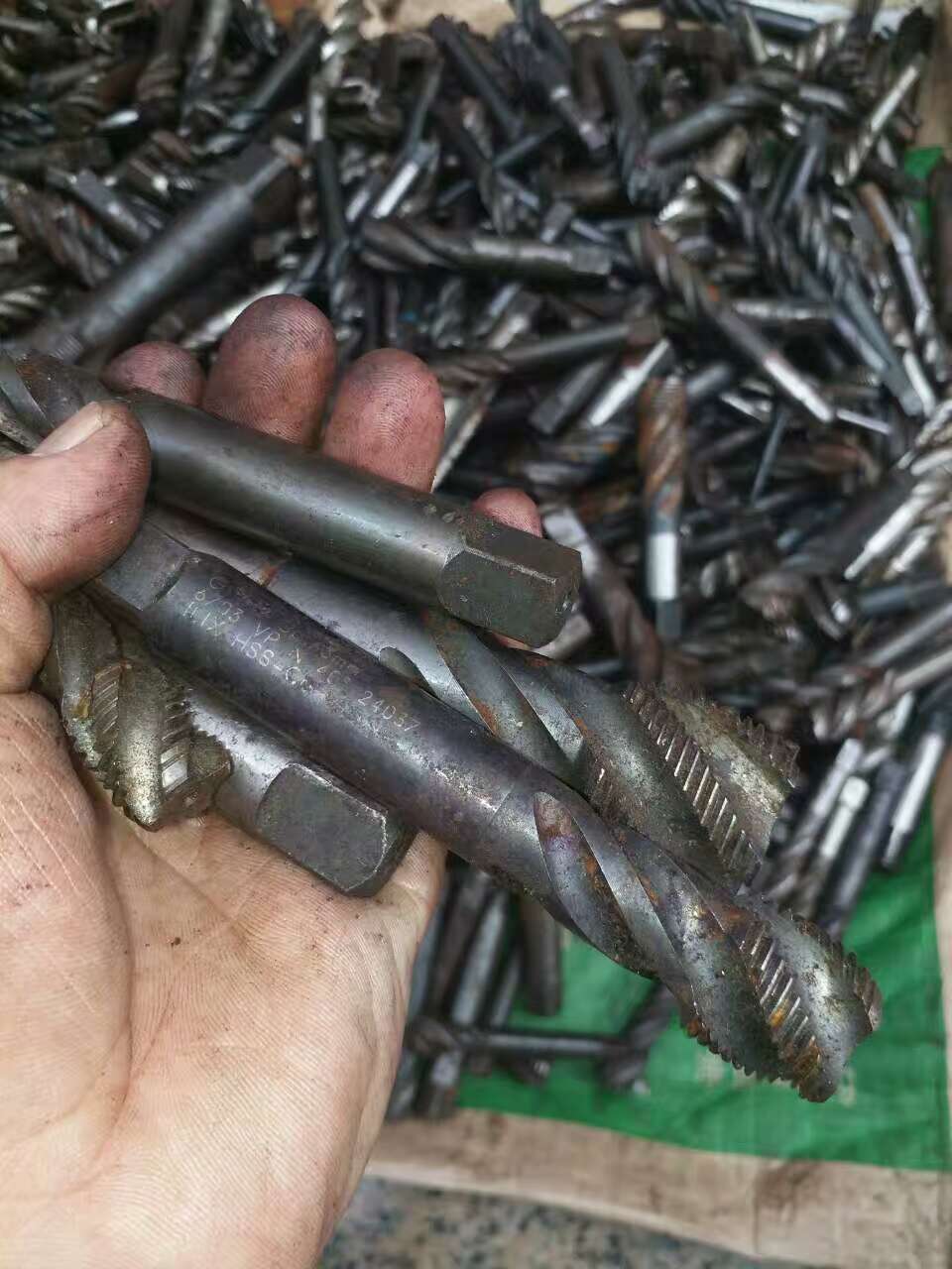 廢刀片.廢銑刀.廢絲錐.廢鉆頭哪里回收？回收價格多少？150/KG