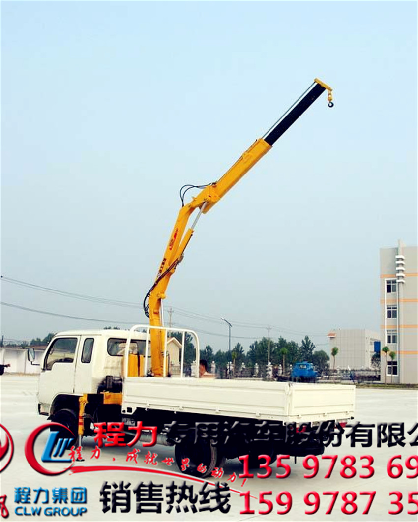 吊機三點二噸吊機服務(wù)到家好好好