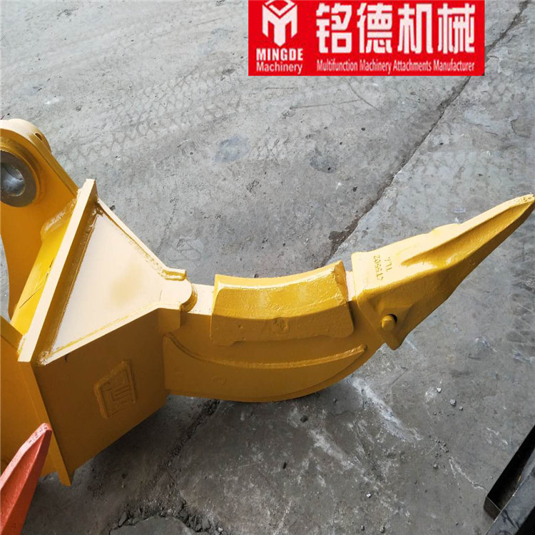 廠(chǎng)家直銷(xiāo) 小松220挖機(jī)單齒多齒松土器