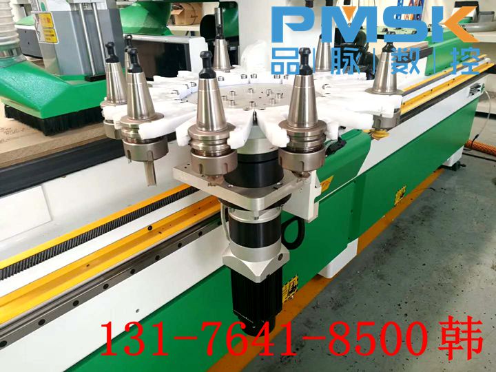 定制家具CA48數(shù)控下料機(jī)多少錢一臺(tái)