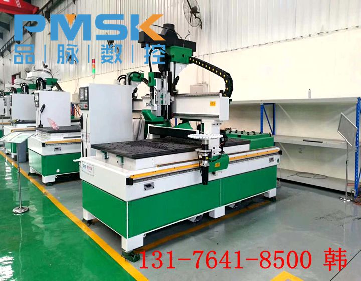 現(xiàn)在定制家具行業(yè)都在用的數(shù)控下料機