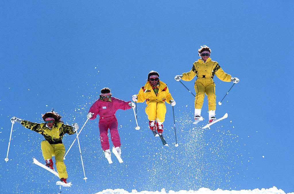 供應(yīng)云卡通滑雪場一卡通管理系統(tǒng),滑雪場班車收費掃碼機