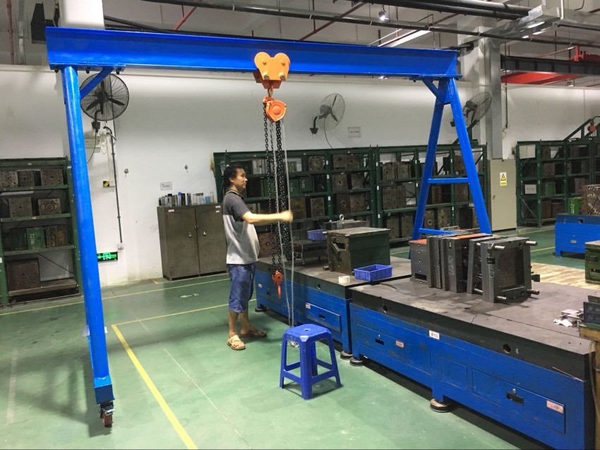 定做生產(chǎn)模具吊架 1-5噸模具移動(dòng)吊架 東莞大朗模具吊架