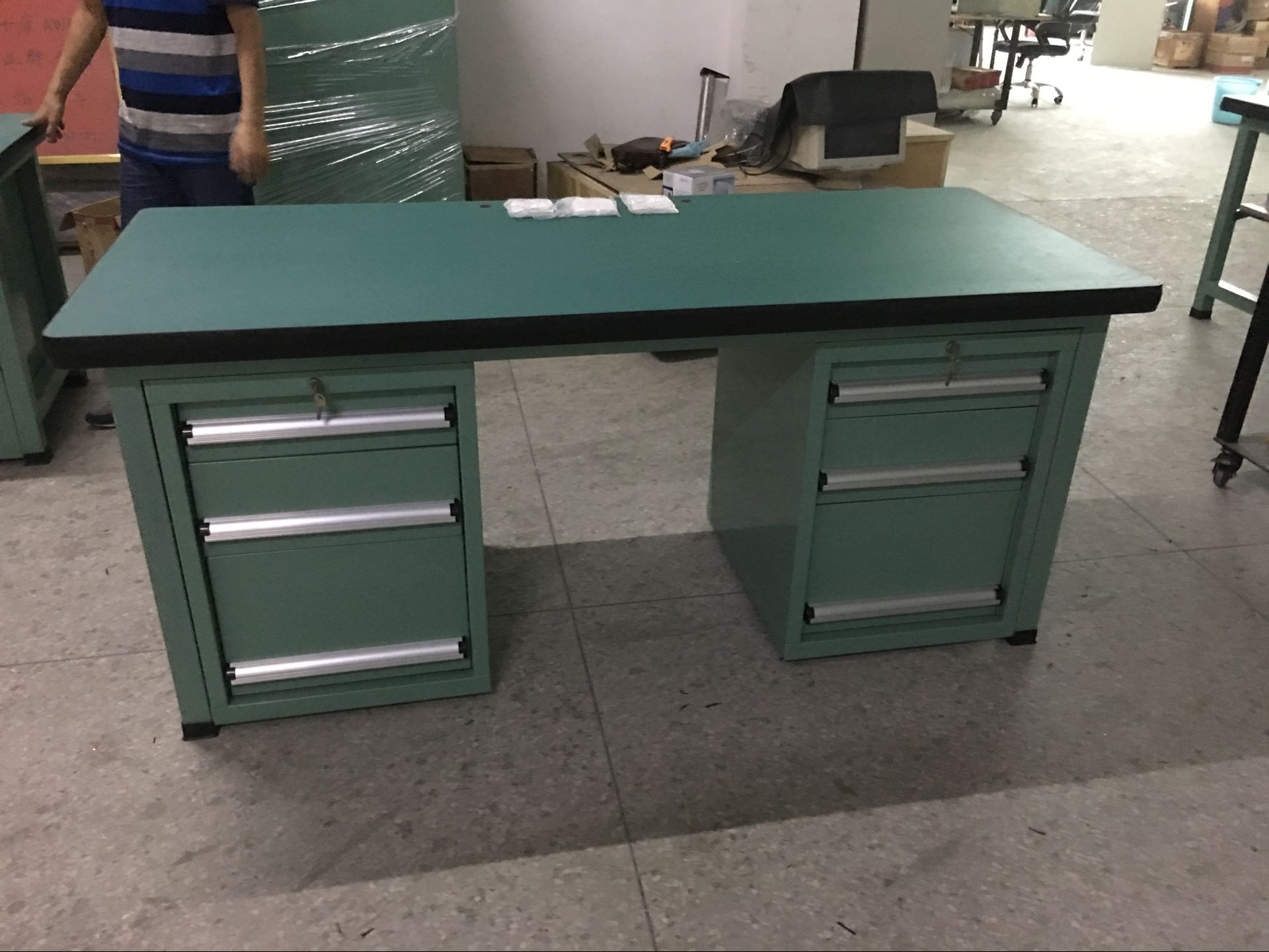 深圳工作臺(tái) 工作臺(tái)廠家 工作臺(tái)價(jià)格 重型工作臺(tái)制造