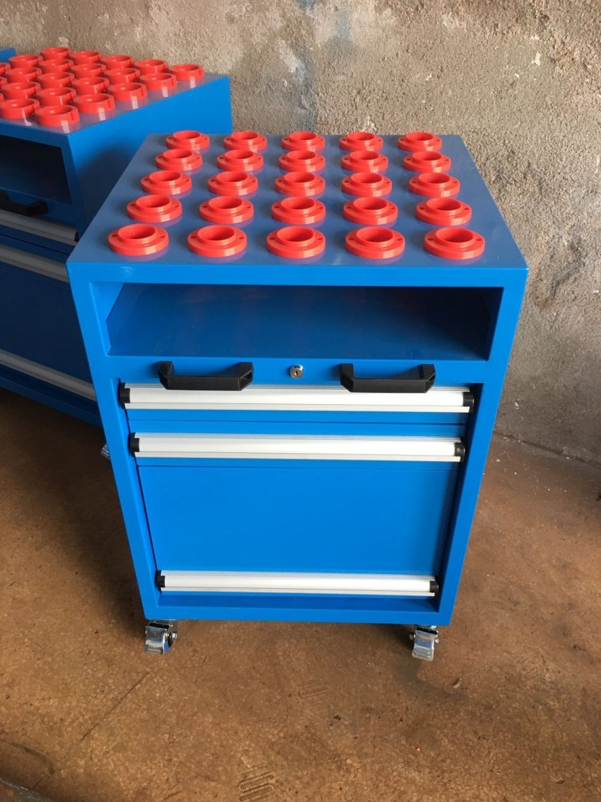 數(shù)控刀具車生產(chǎn)廠，3個(gè)抽屜刀具車圖片，bt50刀具車價(jià)格
