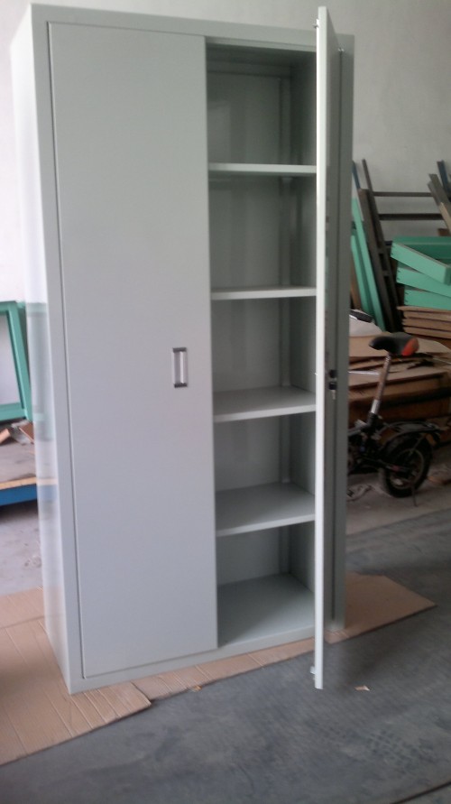 供應(yīng)石排工具柜，對開門內(nèi)帶四層層板工具柜，百利豐公司按規(guī)格定制