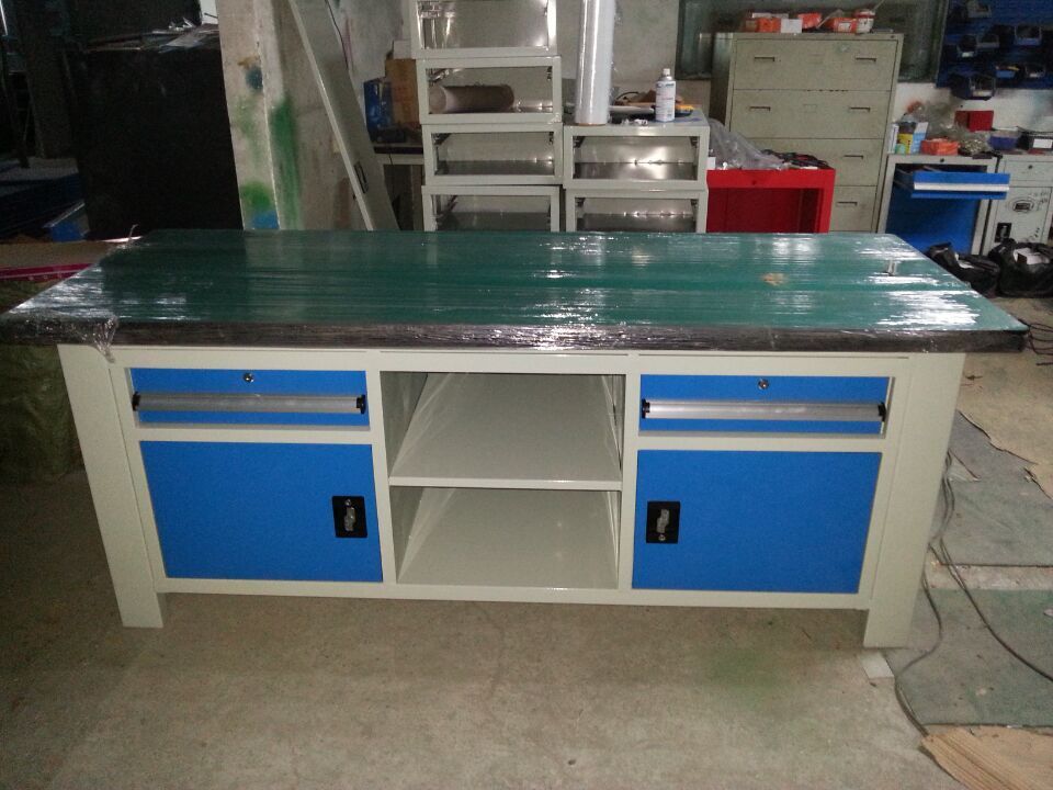 工作臺生產(chǎn)廠家，定制帶掛板吊柜防靜電工作臺