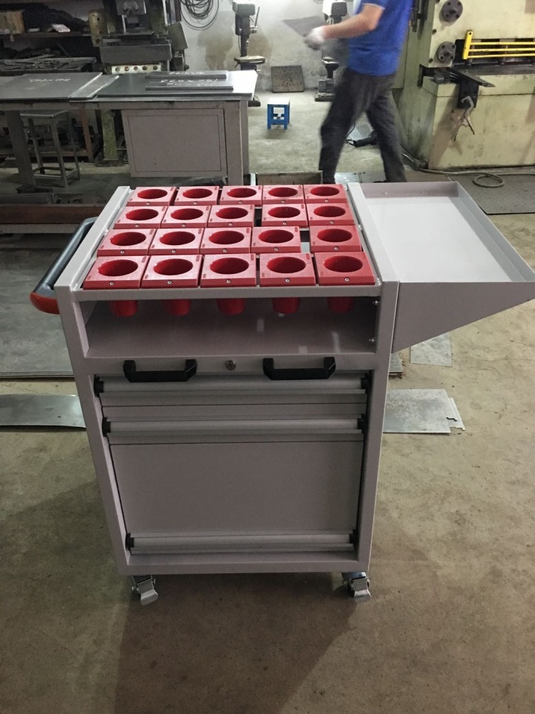 數(shù)控刀具車生產(chǎn)商，抽屜式刀具車圖片，BT40刀具車價(jià)格
