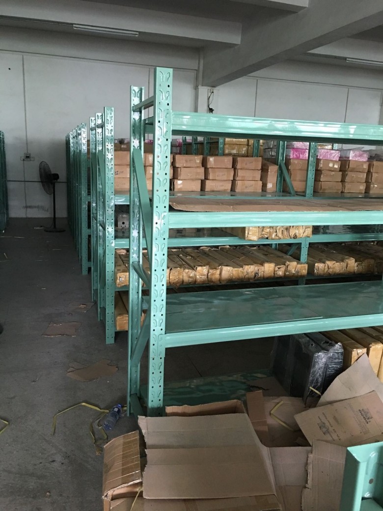 樓崗倉庫貨架，每層承重300公斤倉庫貨架，廠家現(xiàn)貨直銷