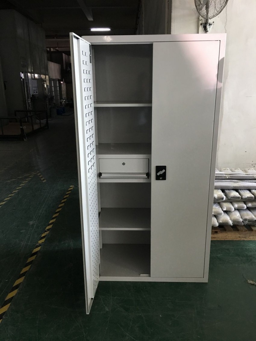 供應定制工業(yè)置物柜，車間帶門帶鎖置物柜，立式可移動置物柜