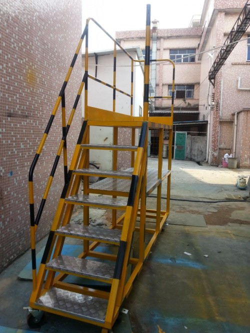專業(yè)定制登高車 鐵質(zhì)登高車 鋼制登高車 批發(fā)價(jià)銷售